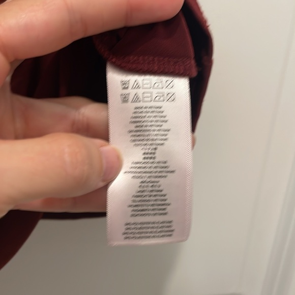 MICHAEL Michael Kors Sz M Drape Sleeveless Blouse in Burgundy - Picture 4 of 7